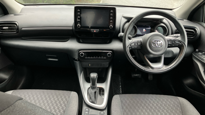 Toyota Yaris 1.5 Hybrid Design 5dr CVT Hybrid Hatchback